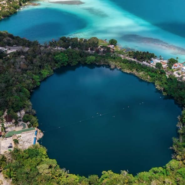 Cenote Esmeralda